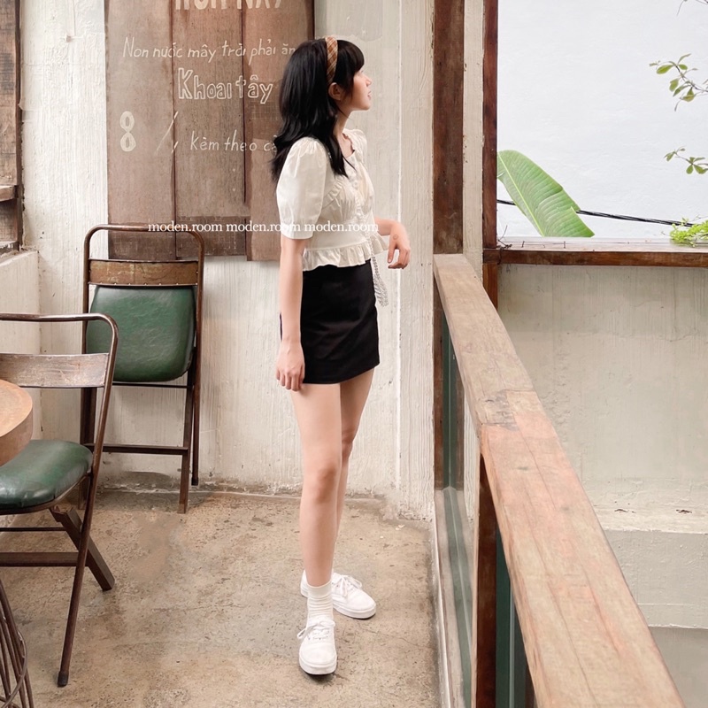 Áo sơmi bèo trắng form crop top Cami