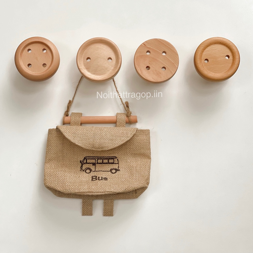 Nút gỗ treo tường