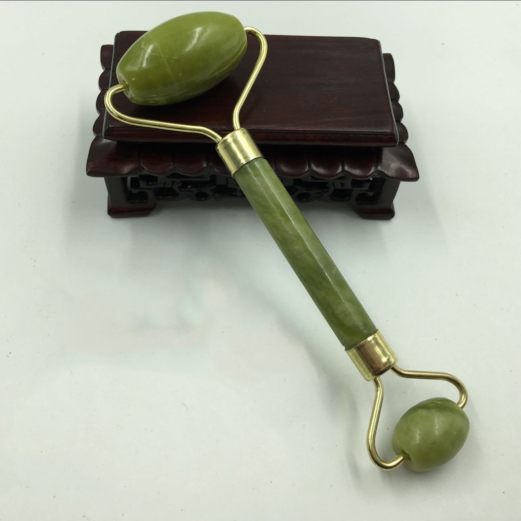 Con Lăn Ngọc Bích Massage Nâng Cơ Mặt - Dumi Shop