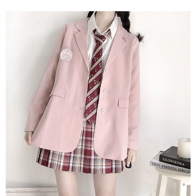 (SẴN) Áo khoác blazer dáng oversize cài cúc thêu hình phong cách học sinh hàn quốc A00273 | BigBuy360 - bigbuy360.vn