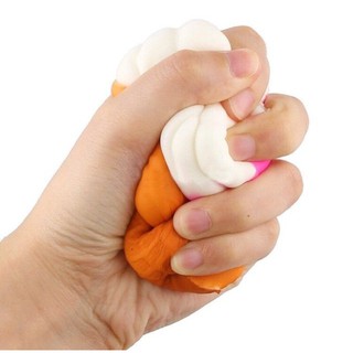 xSquishy kem ốc quế 17cmu