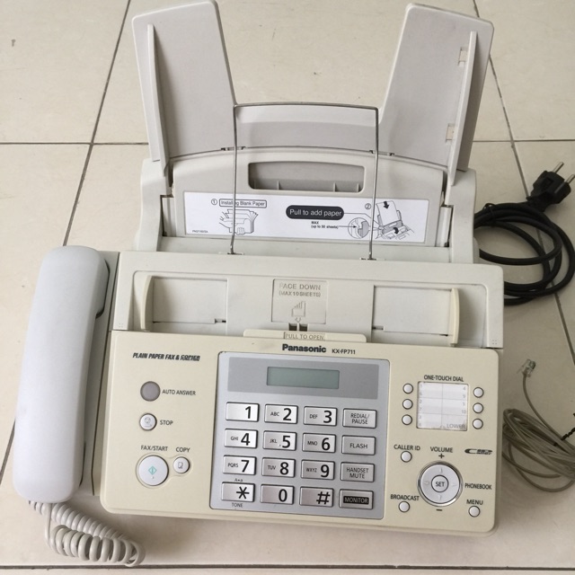 Máy fax Panasonic KX-FP711