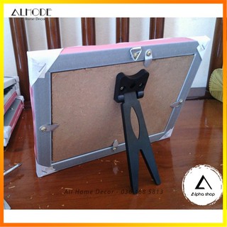 Lắp thêm chân chống khung để bàn – giá đỡ ảnh để bàn