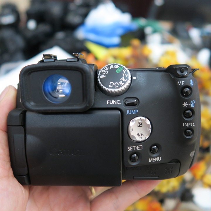 Máy ảnh Canon PowerShot Pro1 ống kính L quay chụp tốt