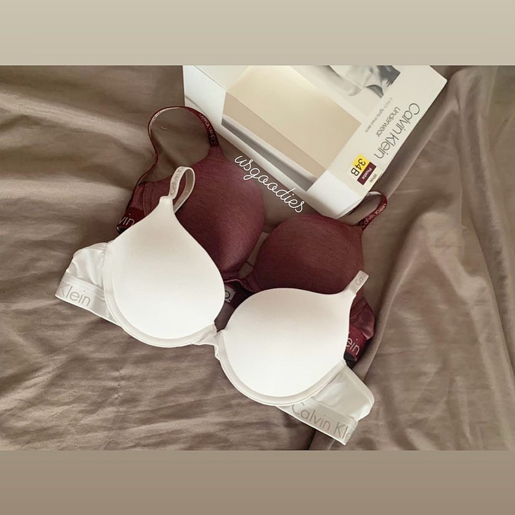 Set 2 áo ngực Calvin Klein