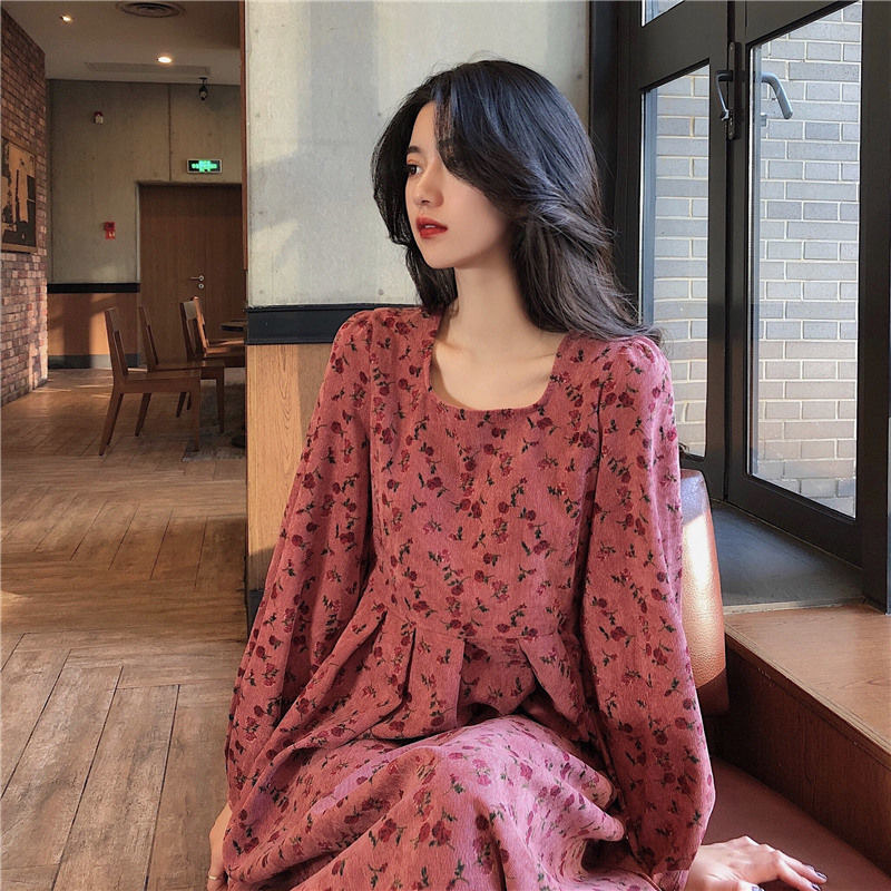 2023 Retro Pink Floral corduroy autumn and winter new loose look thin temperament bottomed women's dress