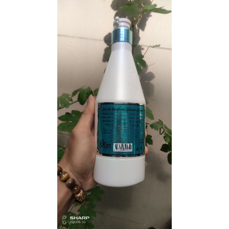 Sữa tắm hương nước hoa Skin 700ml