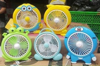 Quạt mini để bàn hình thú