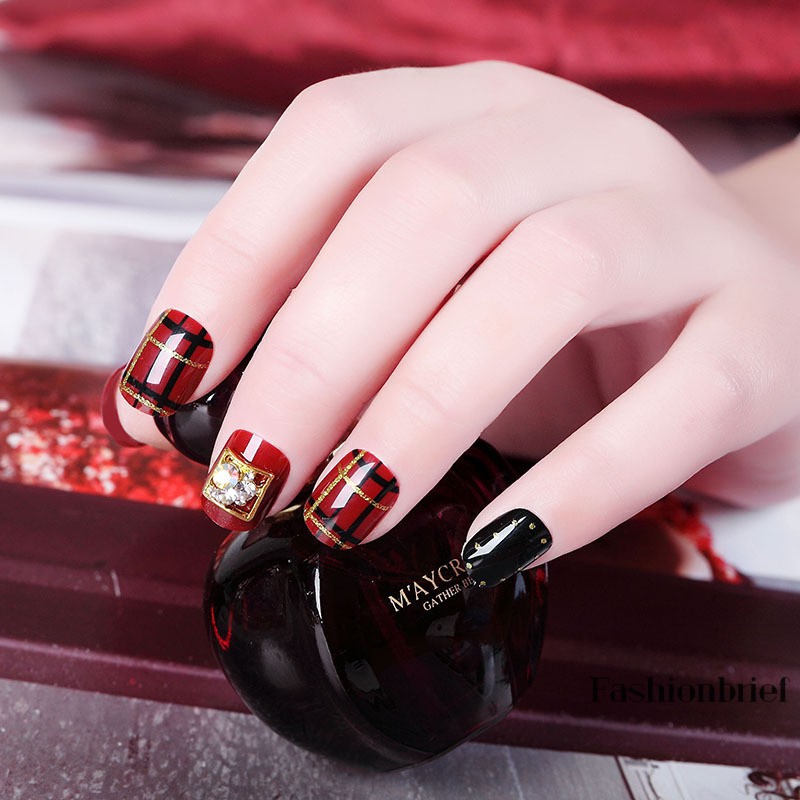 Set 24 móng tay giả kiểu ngắn dành cho cô dâu xinh xắn bắt mắt