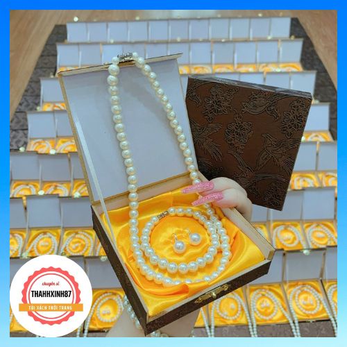 bộ trang sức ngọc trai gồm vòng cổ , lắc tay , hoa tai ngọc trai cao cấp full box -dũng105