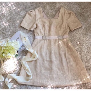 Váy h2b size m new99% form xinh lắm