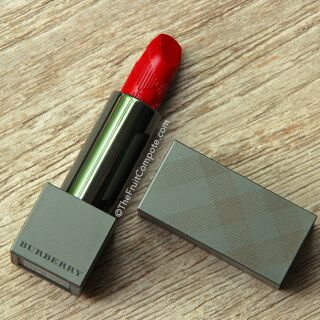 #429 Son Burberry Lip Velvet - Military Red