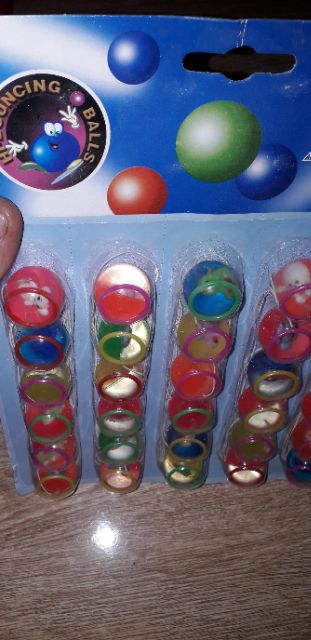 Set 6 quả banh nhồi có dây bằng nhựa rất đẹp