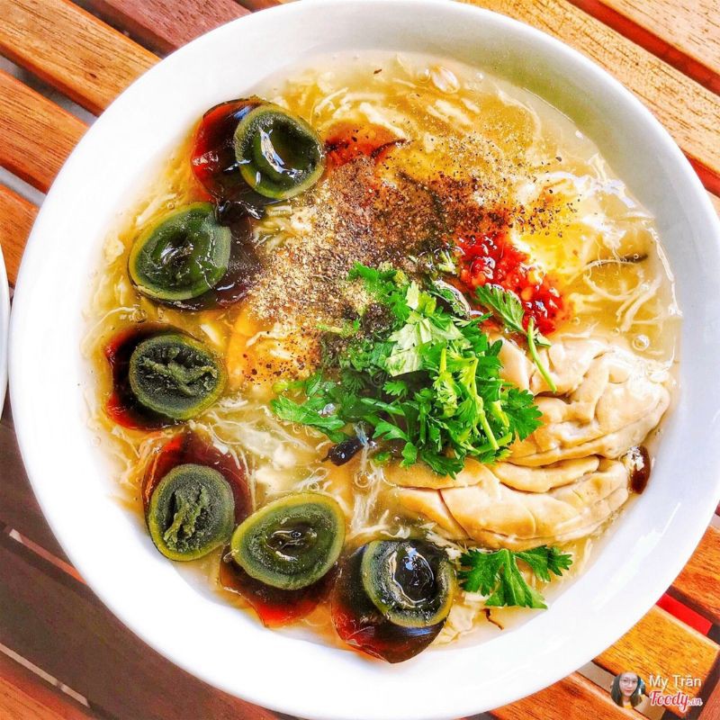 Trứng cút bắc thảo hộp 50 trứng
