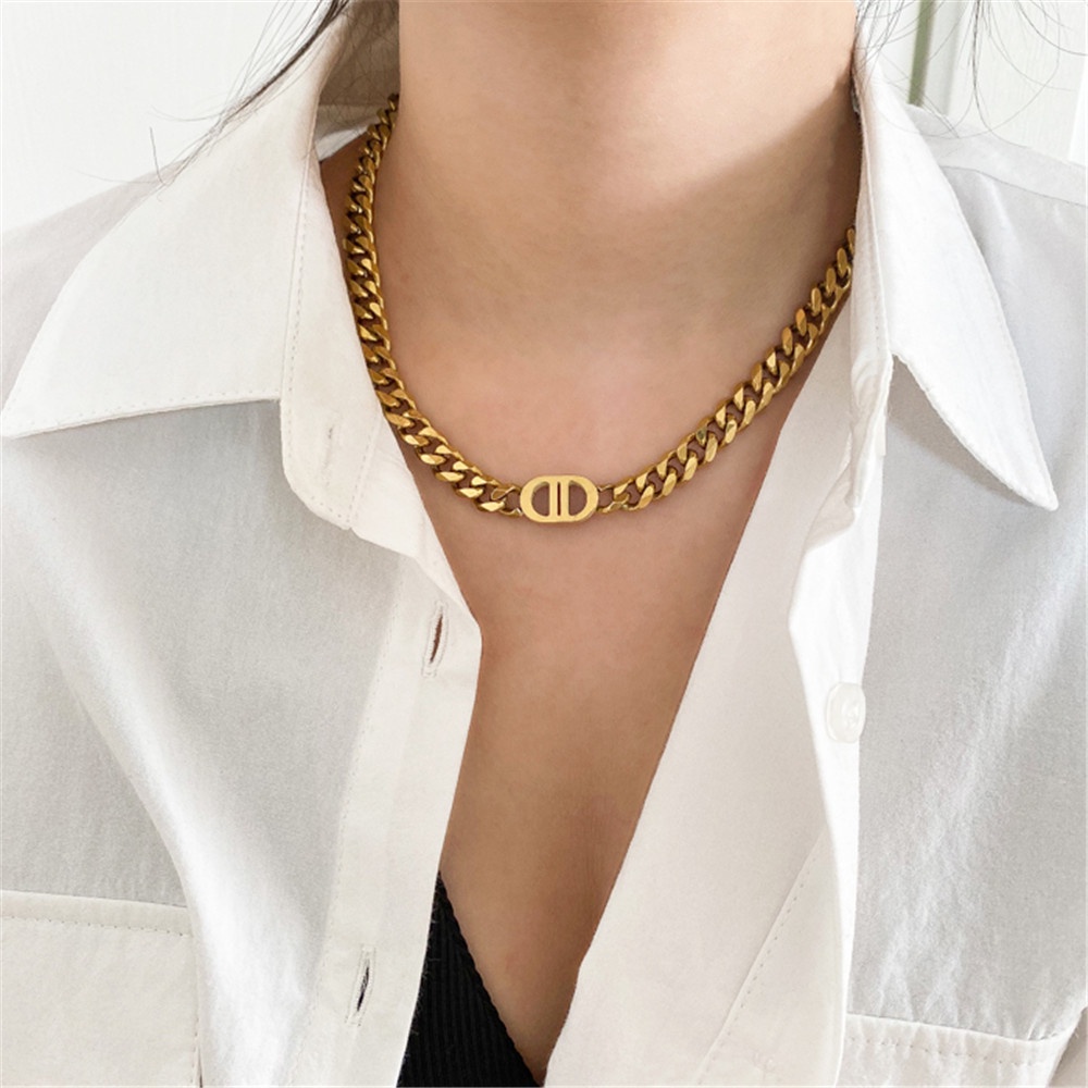 Vòng Cổ Choker Ngắn Đính Đá Kim Cương Nhân Tạo Hình Chữ Cái Cá Tính Phong Cách Hip Hop Cho Nữ