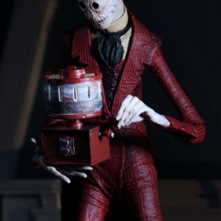 NECA Ultimate Crooked Man có sẵn
