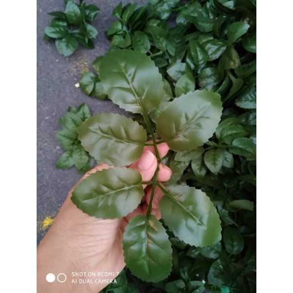 100G LÁ HOA HỒNG GIẢ BÓ HOA SÁP, TRANG TRÍ CÂY