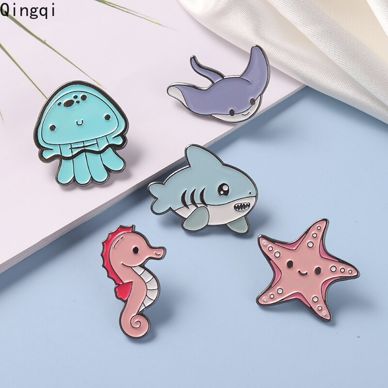 Ghim cài áo Miss Zoe hình động vật biển dễ thương