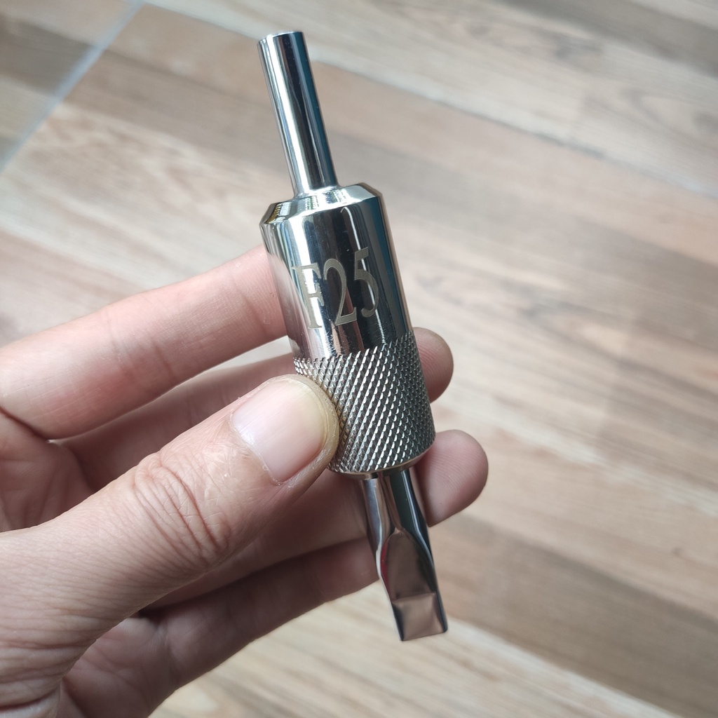 Tay cầm máng 25F inox dùng trong xăm hình