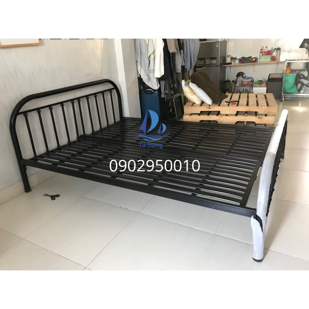 Giường sắt mẫu đẹp kích thước 1m6x2m