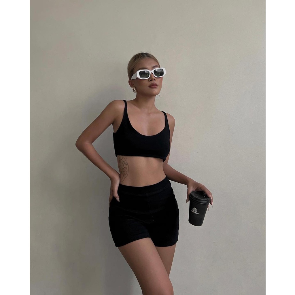 Áo thun nữ màu đen, Best Seller là min - BLACK KNIT BRA