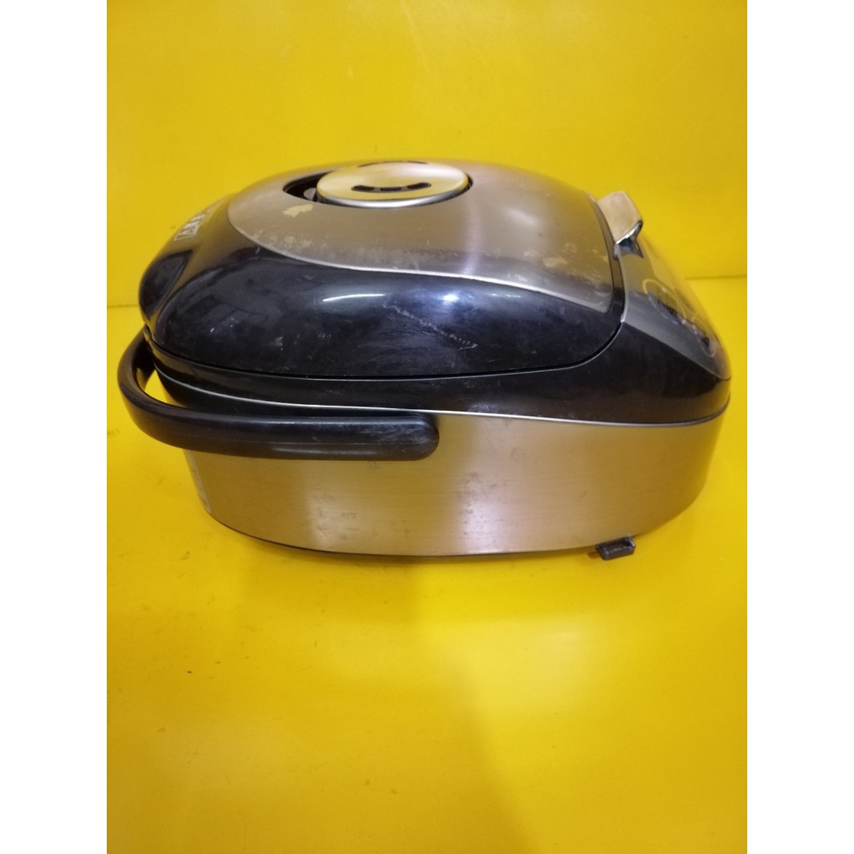 Nồi cơm nội địa Nhật cao tần (IH) Tiger JKO-G550 (0.54L) (036231K)