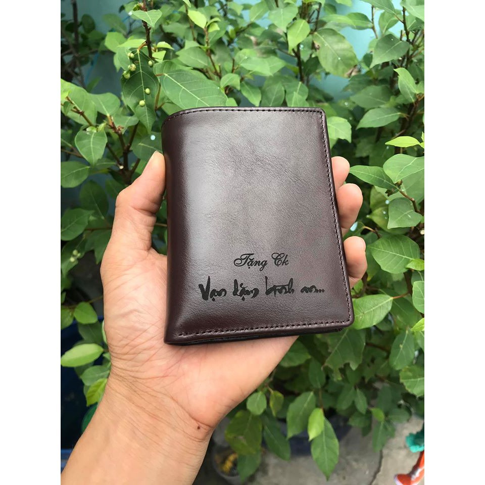 Ví Da Nam Dáng Đứng Khắc Chữ Theo Yêu Cầu  ⏭  Ví Nam Da Thật Nguyên Miếng Cao Cấp Bảo Hành 12 Tháng