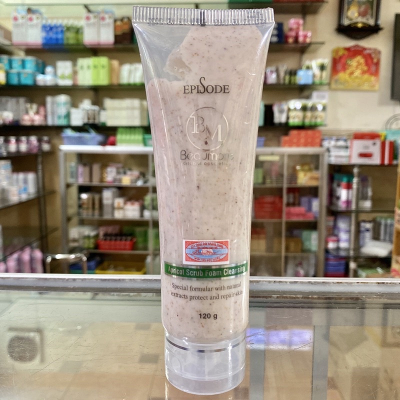 Sữa Rửa Mặt có hạt Tẩy da chết chiết xuất Hạt Mơ - Beaumore Scrub Foam Cleansing White 120g