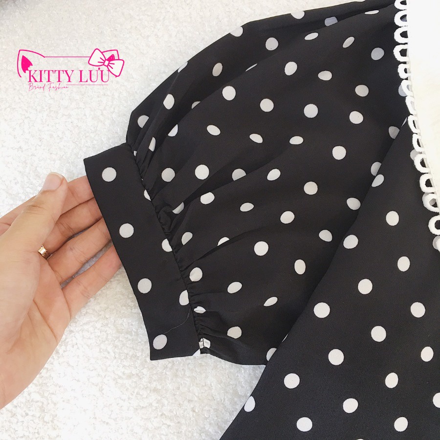 Đầm babydoll họa tiết chấm bi phối cổ sen