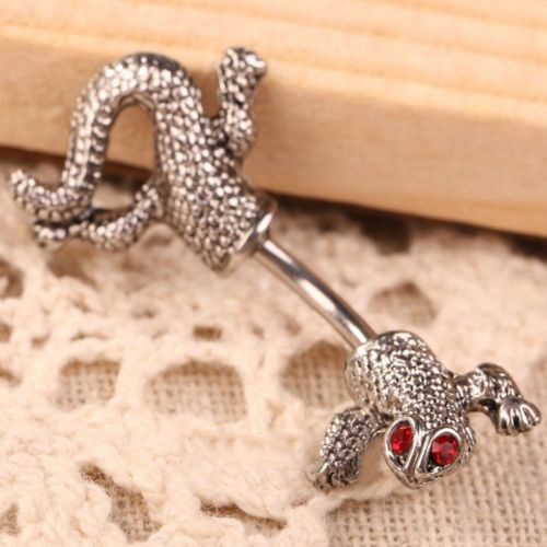 Khuyên rốn hình thằn lắn độc đáo