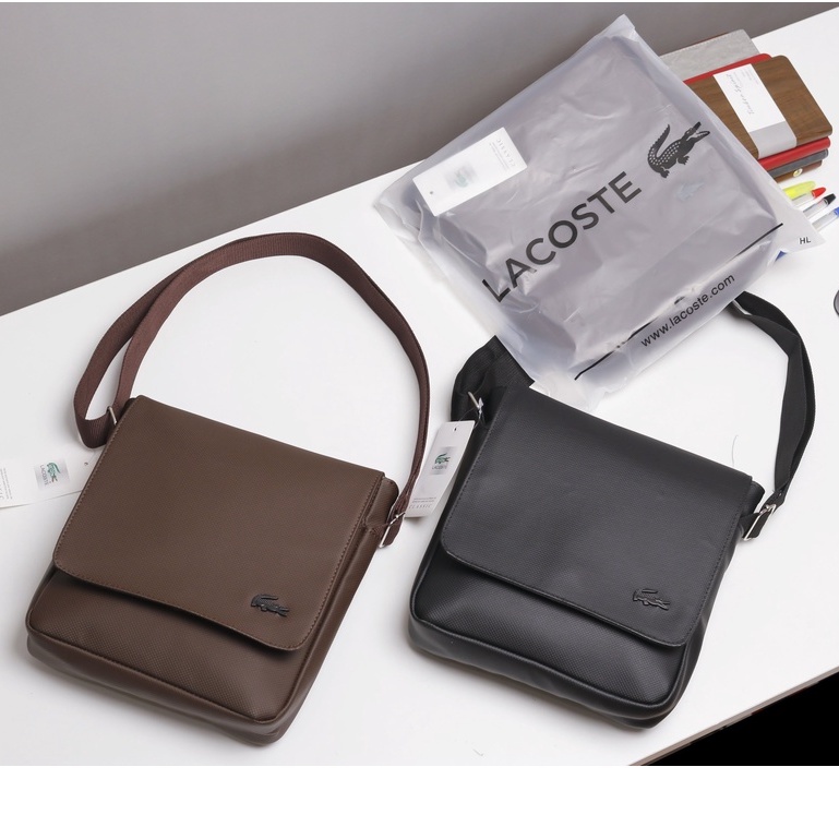 TÚI ĐEO CHÉO NAM LAcoste Men's Classic Petit Piqué CHẤT LIỆU DA SI CHỐNG NƯỚC, LOGO SẮT [tlc00025|tlc00055]