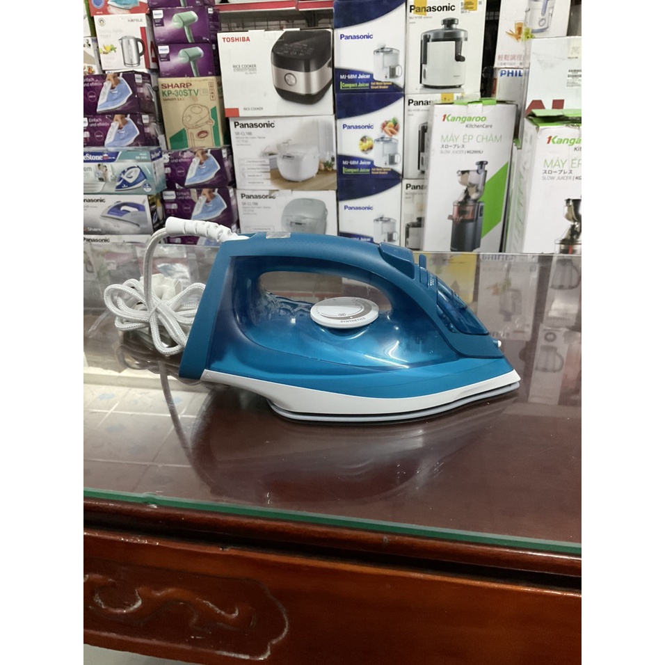 Bàn ủi hơi nước Philips GC1756 - Hàng trưng bày