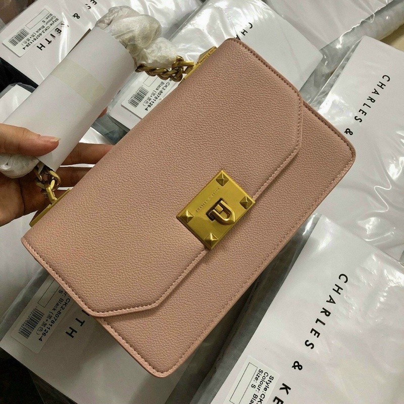 TÚI C&amp;K KHÓA NHỌN DA TRƠN (T112)