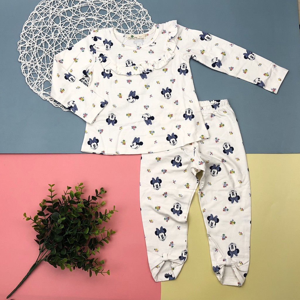 Bộ cotton bốn chiều thu đông dài tay hoa văn viền ngực bé gái size 1-7T, cho bạn từ 11-26kg.Chất cotton đẹp, dày dặn