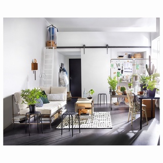 Ghế tròn đỏ MARIUS IKEA