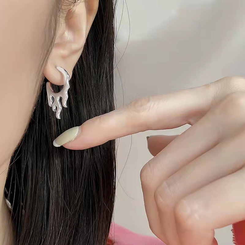 1 Cặp Khuyên Tai Mặt Ngọn Lửa Phong Cách Hip Hop Cổ Điển Dành Cho Nam Và Nữ