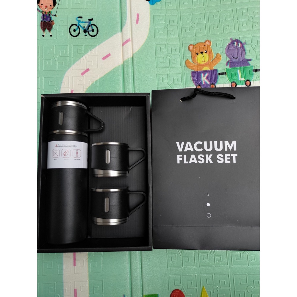 Bình nước giữ nhiệt vacuum flask set nóng lạnh lõi inox 304 tặng kèm 2 cốc có tay cầm tiện lợi dung tích 500ml
