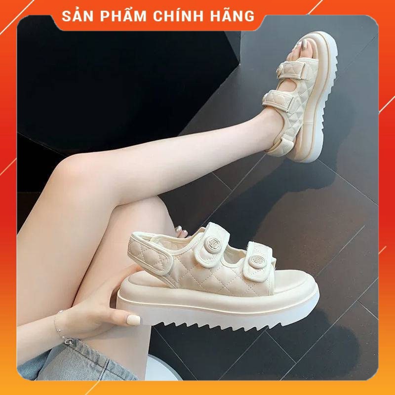 Sandal Học Sinh Nữ Đế Răng Chống Trơn Trượt Chàm