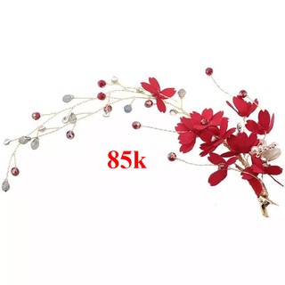 cài tóc hoa đỏ
