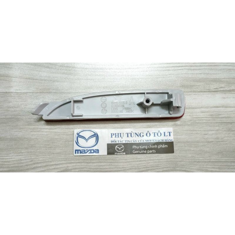 Đèn phản quang sau phải Mazda 2, Mazda 3, Mazda 6 2015 - 2019