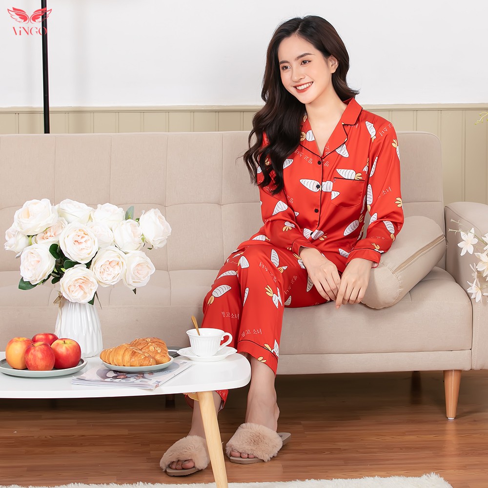 VINGO Đồ Bộ Pijama Mặc Nhà Nữ Tay Dài Quần Dài Chất Liệu Lụa Pháp Cao Cấp Họa Tiết Cà Rốt Nền Đỏ Đậm H236 VNGO