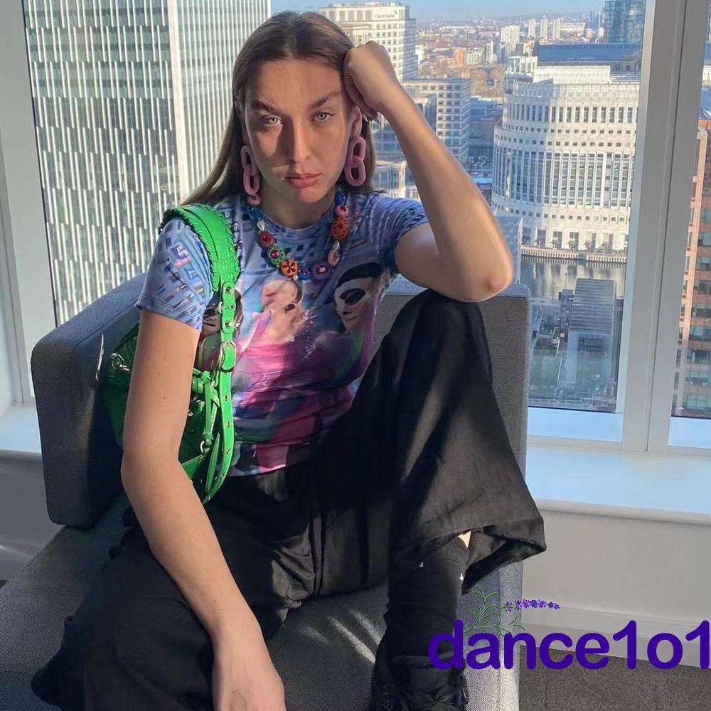 Áo Thun Ngắn Tay Cổ Tròn In Hình Chân Dung Nữ Nhảy1O1-Y2k