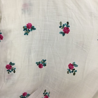 Vải Linen chất đẹp thêu kĩ