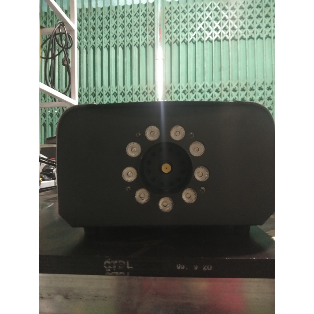 Máy phun khói 1800W