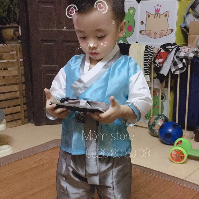 Hanbok bé trai