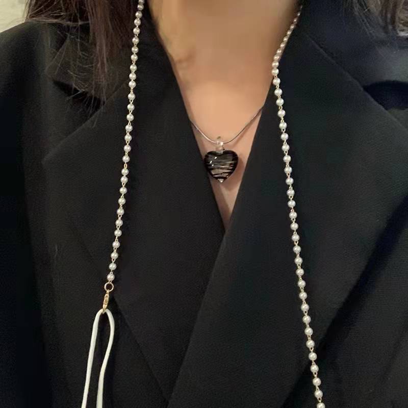 Vòng cổ bạc mặt hình ngựa vằn đính đá nhiều màu