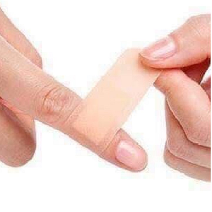 Hộp 100 băng gạc y tế tiệt trùng AID FIRST