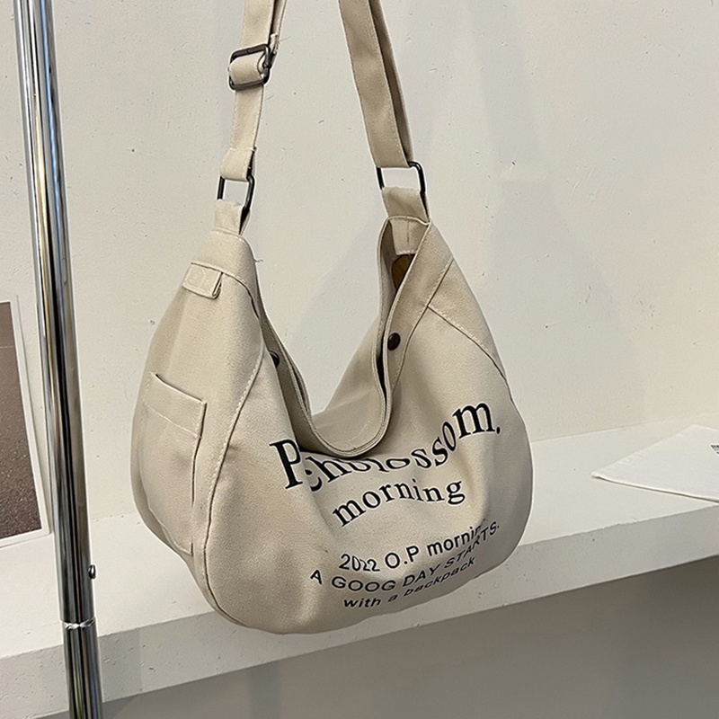 Túi đeo vai Ielgy vải canvas họa tiết chữ cái in phong cách Hàn Quốc trẻ trung cho phái nữ