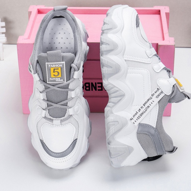 Giày sneaker nữ TLT92