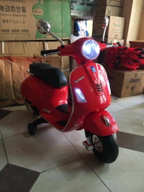 XE MÁY ĐIỆN TRẺ EM VESPA 2019.